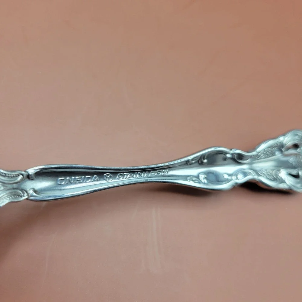 Vtg Set Of 4 Imperial Intl Chalmette Oval Soup Spoon Floral Design Korea 7 1/8in